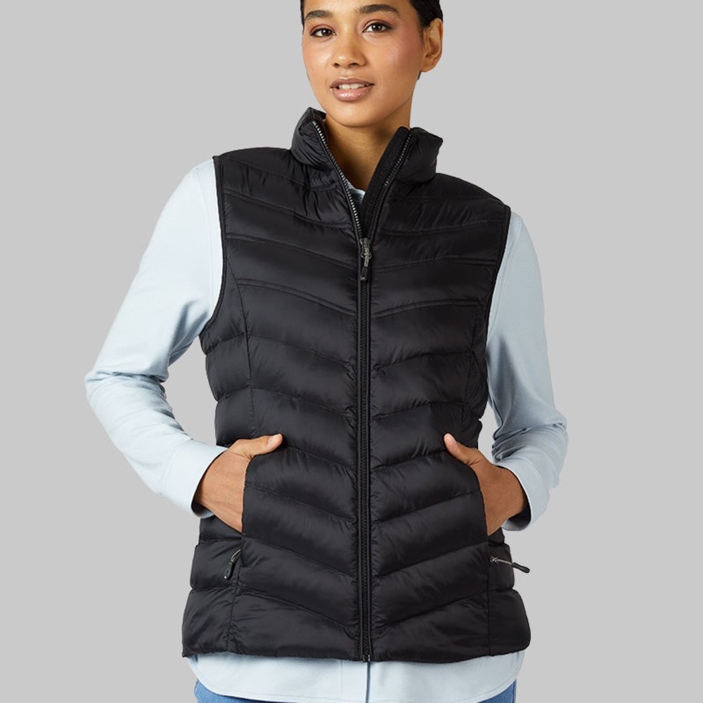 32 degrees new no tags WOMEN'S LIGHTWEIGHT PACKABLE VEST